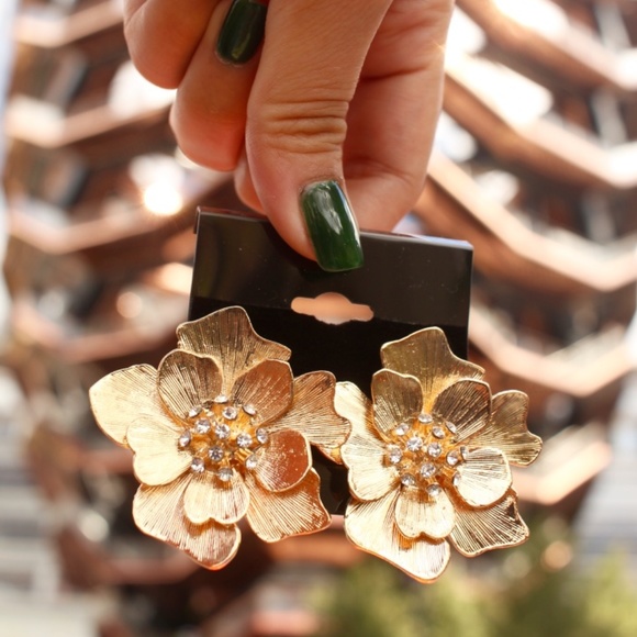 Big Flower Earrings For Women Irregular Petal Statement Spring...